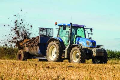 ammonia pollution impacts tractor spreading muck