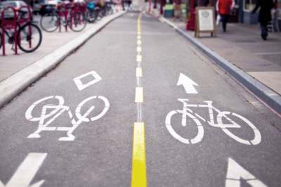 Two way cycle lanes