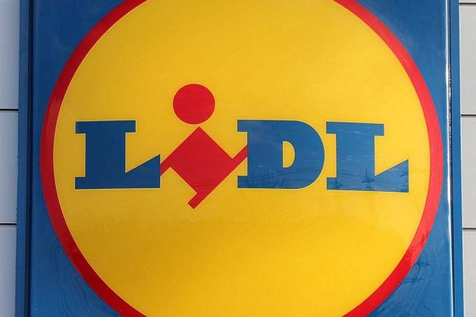 Image: lidl logo supermarket sign