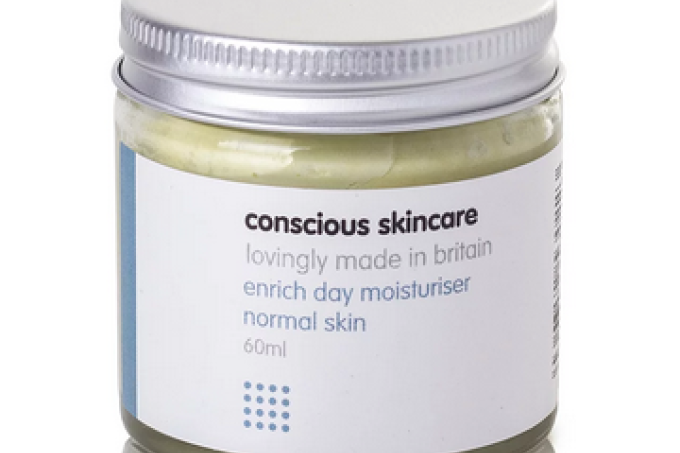 Glass jar of conscious skincare brand moisturiser