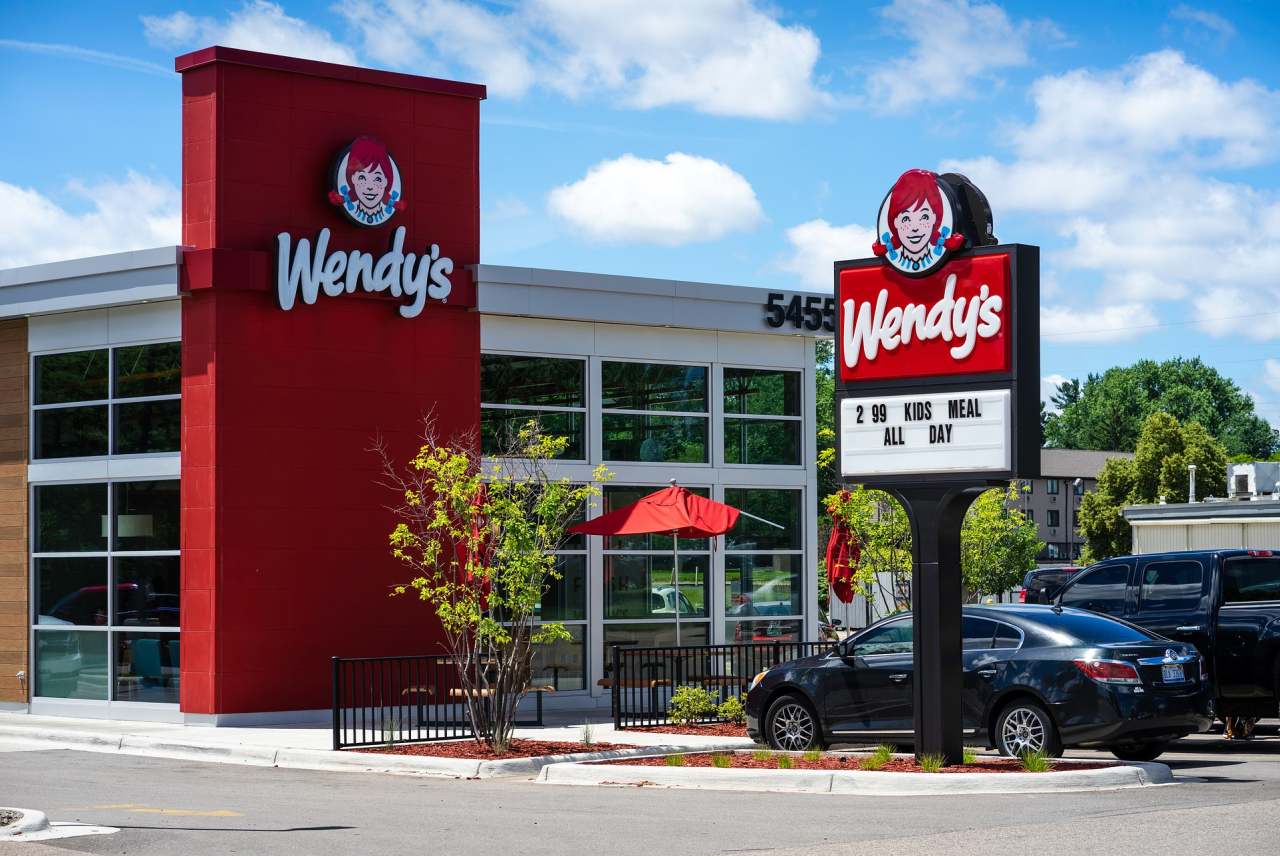 Wendy's fast food chain shop